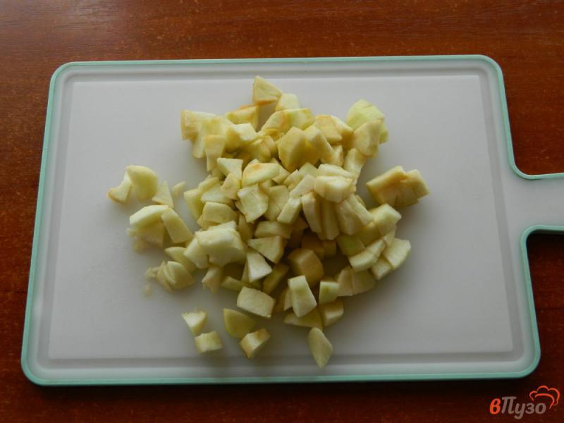 Фото приготовление рецепта: Пирог с яблоками на простокваше шаг №5