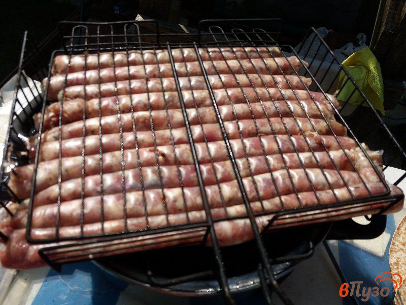 Фото приготовление рецепта: Куриные колбаски гриль на мангале шаг №2