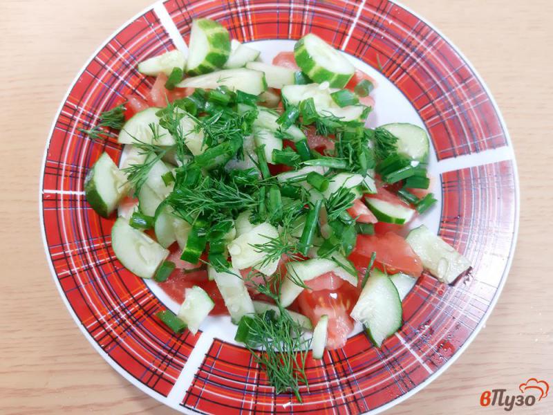 Фото приготовление рецепта: Салат овощной со сметаной шаг №4
