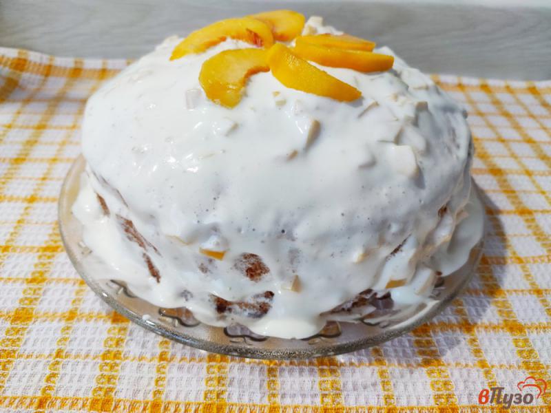 Фото приготовление рецепта: Бисквитный торт с персиками шаг №13