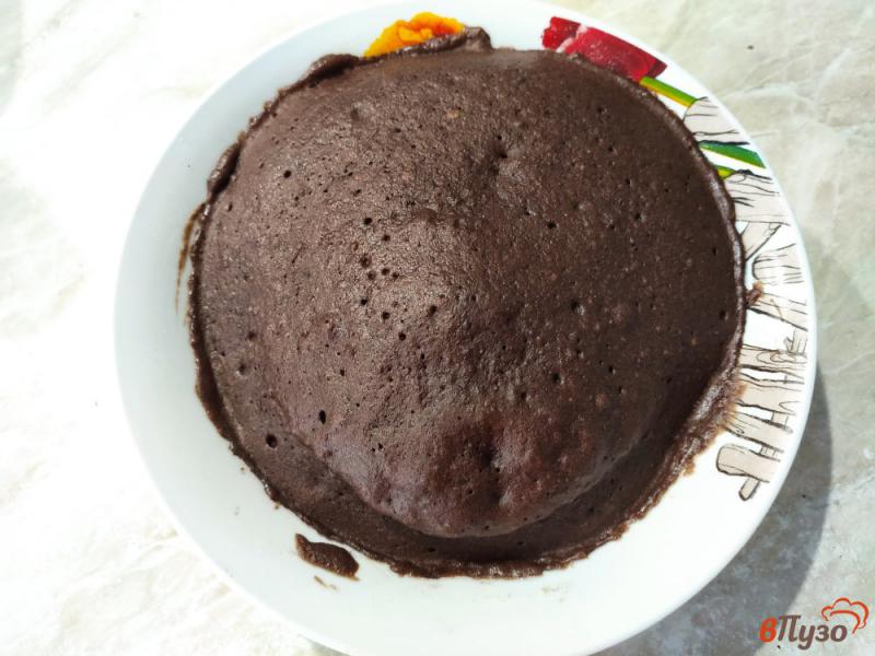 Фото приготовление рецепта: Шоколадный торт со сметанным кремом в микроволновке шаг №6