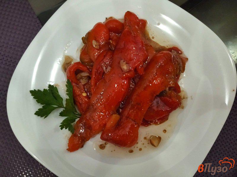 Фото приготовление рецепта: Антипасти из печеного болгарского перца шаг №8