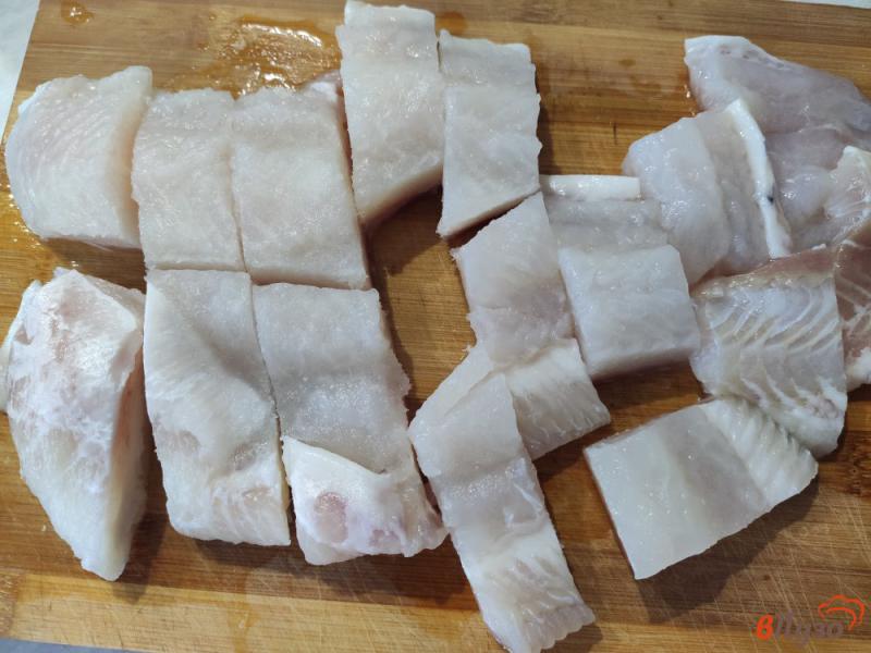Фото приготовление рецепта: Котлеты из филе пангасиуса с манной крупой шаг №1
