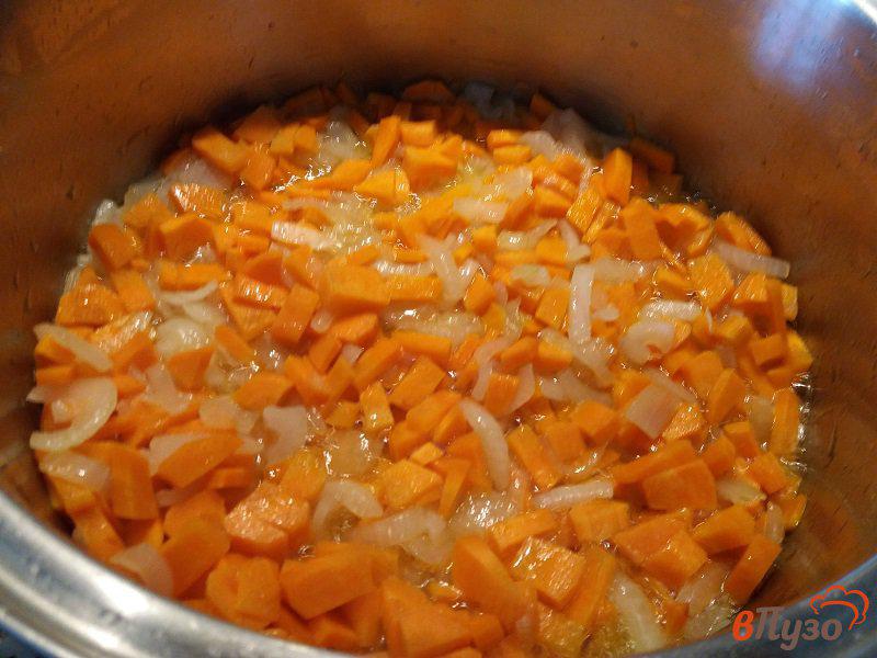 Фото приготовление рецепта: Рис с кабачком и спаржевой фасолью шаг №6