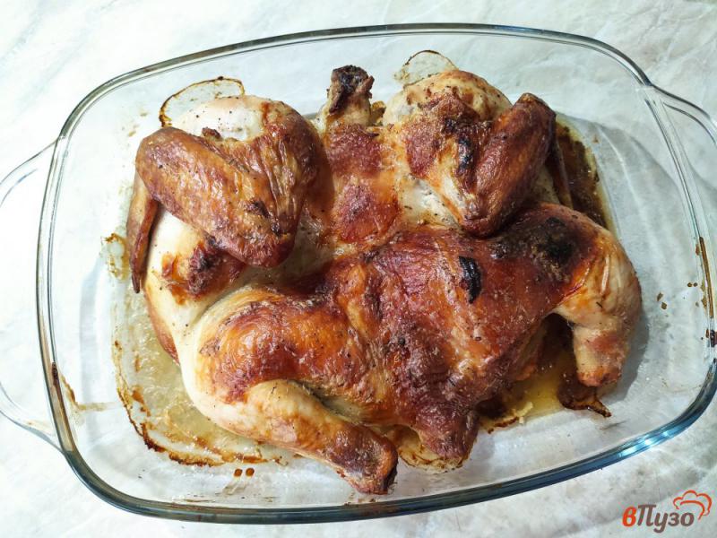 Фото приготовление рецепта: Цыпленок запечённый в сметане шаг №6