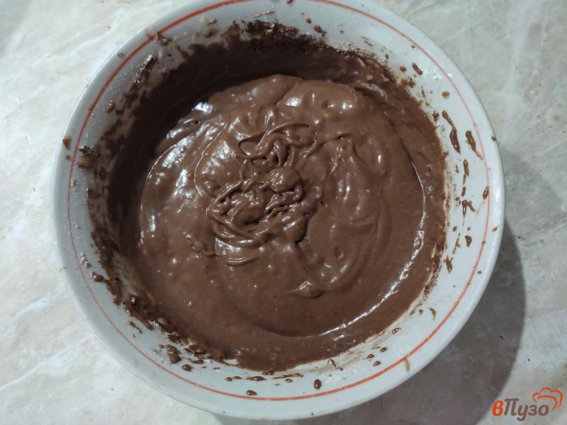 Фото приготовление рецепта: Шоколадный торт в микроволновке шаг №5