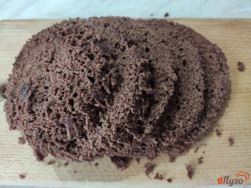 Фото приготовление рецепта: Шоколадный торт в микроволновке шаг №8