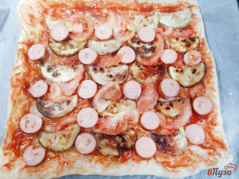 Фото приготовление рецепта: Пицца с кабачками и моцареллой шаг №13