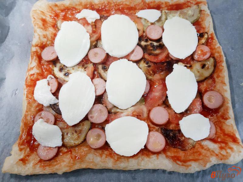 Фото приготовление рецепта: Пицца с кабачками и моцареллой шаг №14