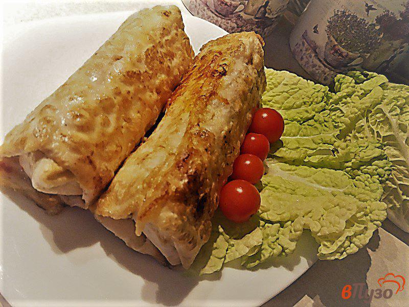 Фото приготовление рецепта: Сосиски в лаваше с сыром шаг №10