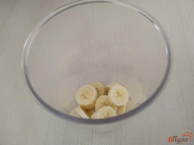 Фото приготовление рецепта: Смузи из дыни и банана шаг №1