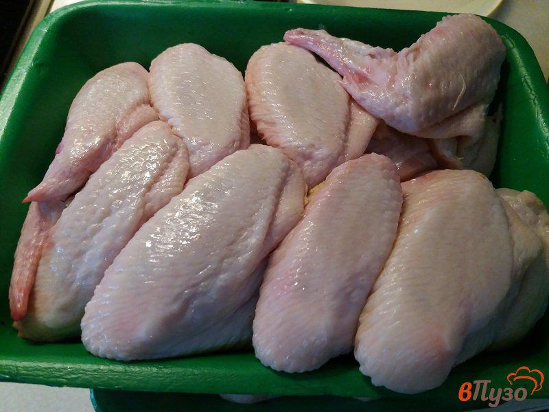 Фото приготовление рецепта: Курные крылышки барбекю в духовом шкафу шаг №1