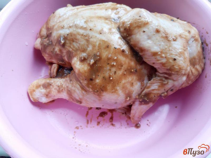 Фото приготовление рецепта: Курица с картошкой в духовке шаг №3