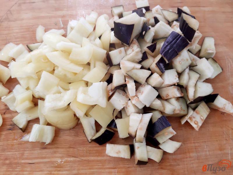 Фото приготовление рецепта: Овощное соте с баклажанами шаг №2