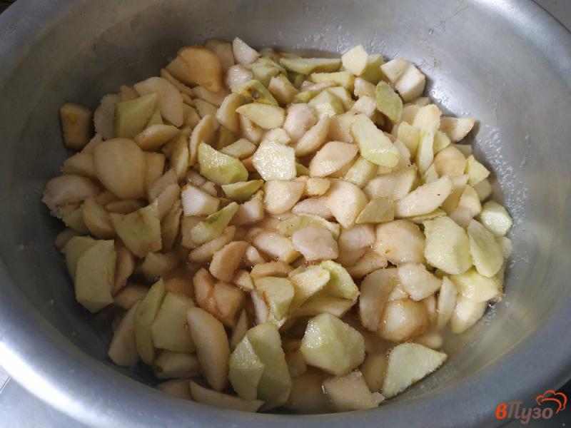 Фото приготовление рецепта: Яблочно-грушевое варенье шаг №7