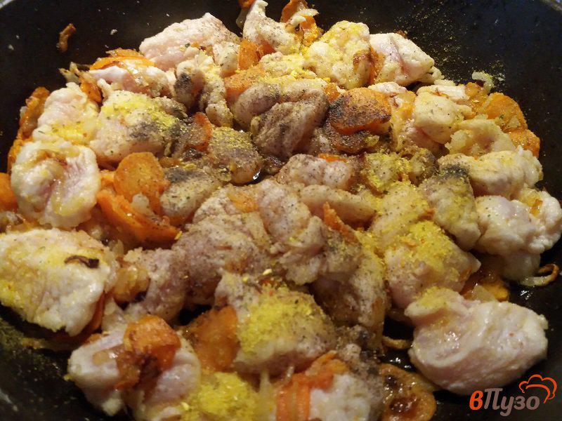 Фото приготовление рецепта: Фрикасе из куриного филе шаг №8