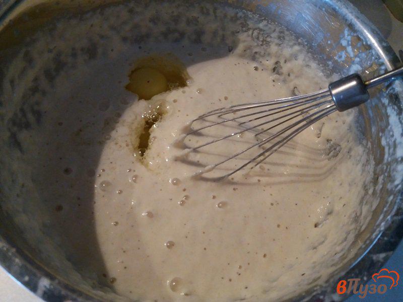 Фото приготовление рецепта: Оладушки с манной крупой шаг №3
