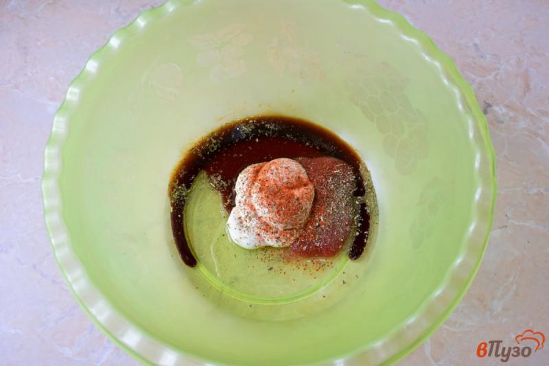 Фото приготовление рецепта: Курица в томатном маринаде в духовке шаг №2