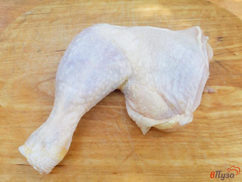 Фото приготовление рецепта: Куриный окорочок жареный шаг №1