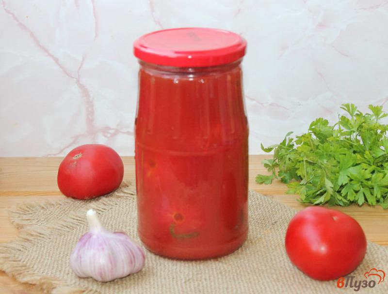 Фото приготовление рецепта: Помидоры в томатном соке на зиму шаг №6