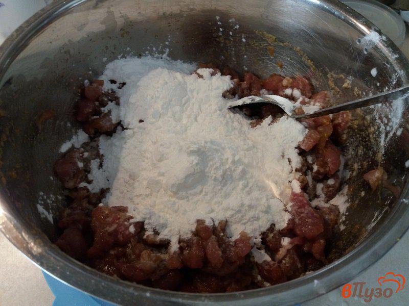 Фото приготовление рецепта: Рубленные котлеты из свинины в соусе Терияки шаг №6