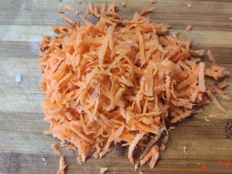 Фото приготовление рецепта: Картофель тушёный в сметане шаг №4