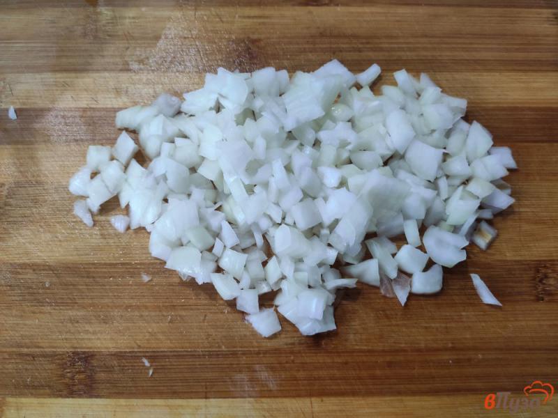 Фото приготовление рецепта: Картофель тушёный в сметане шаг №3