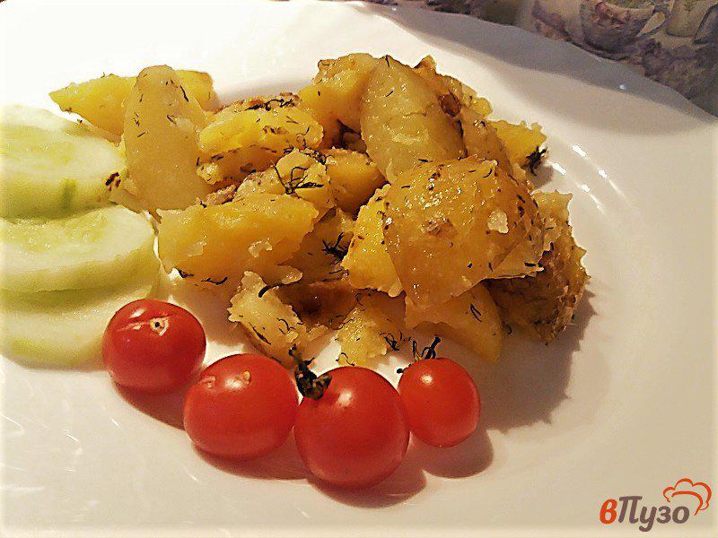 Фото приготовление рецепта: Запеченный картофель с луком на курином жире шаг №8