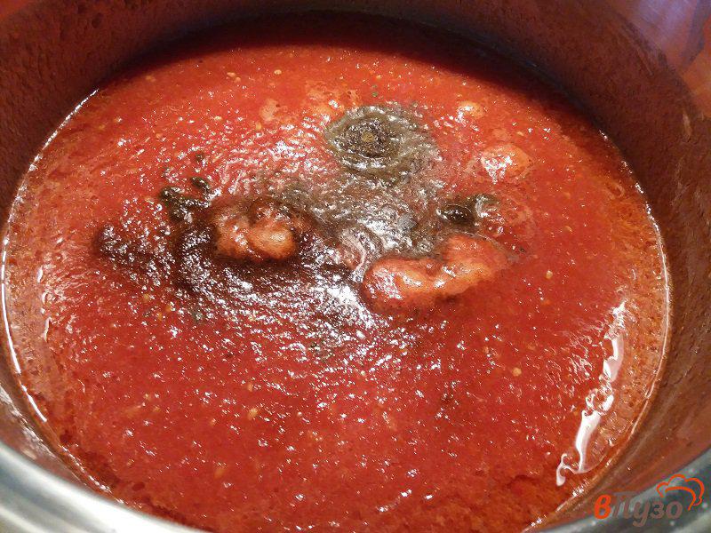 Фото приготовление рецепта: Баклажаны и болгарские перцы в томатном соусе на зиму шаг №5
