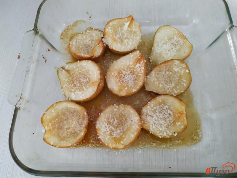 Фото приготовление рецепта: Запеченые груши с медом в духовке шаг №5