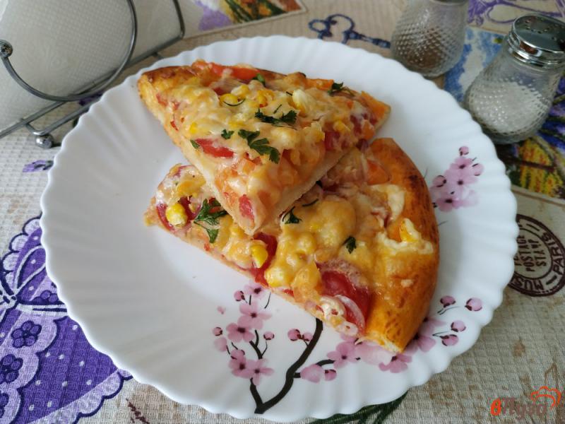Фото приготовление рецепта: Овощная пицца с кукурузой шаг №16