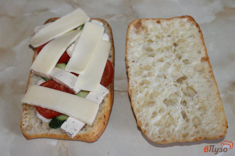 Фото приготовление рецепта: Панини с сыром и овощами шаг №4