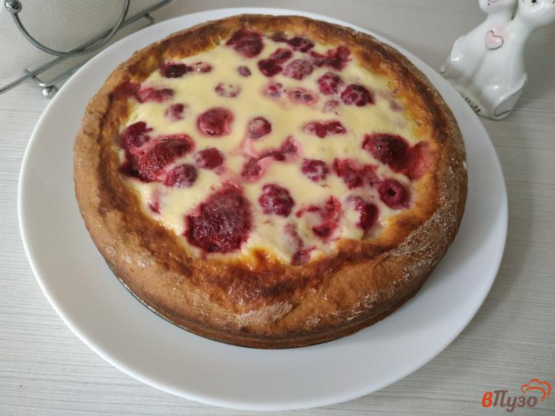 Фото приготовление рецепта: Открытый ягодный пирог шаг №11