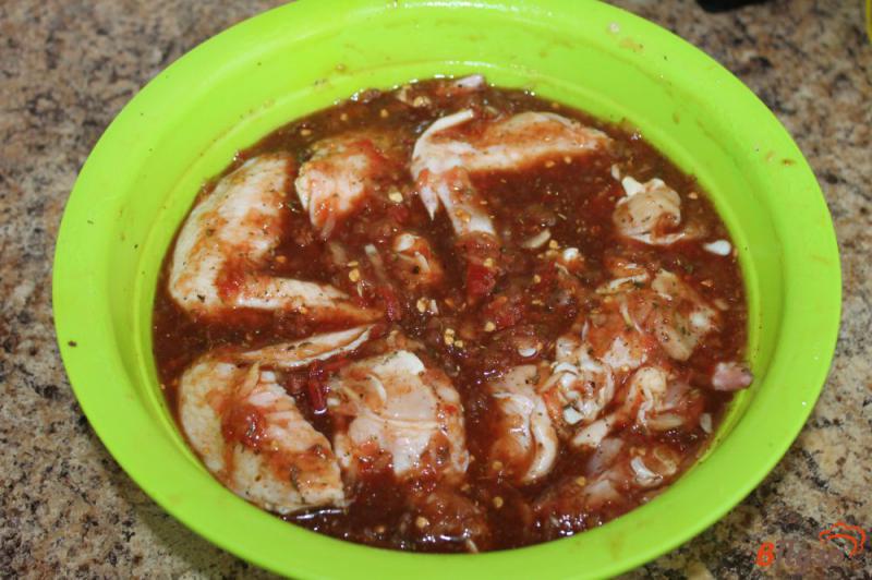 Фото приготовление рецепта: Крылья гриль в томатном маринаде шаг №5