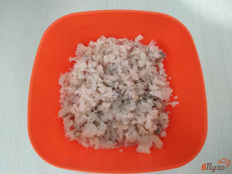 Фото приготовление рецепта: Рыбные котлеты из судака шаг №2