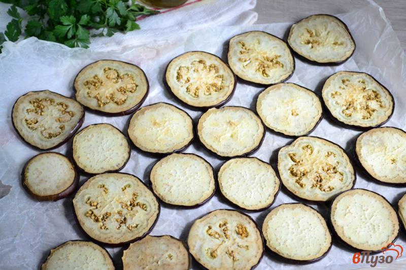 Фото приготовление рецепта: Салат из баклажанов с овощами шаг №7