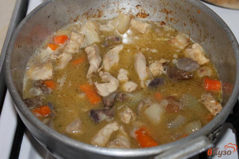 Фото приготовление рецепта: Паштет из куриных субпродуктов и мяса шаг №5