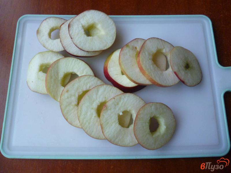 Фото приготовление рецепта: Куриные голени с яблоками шаг №1