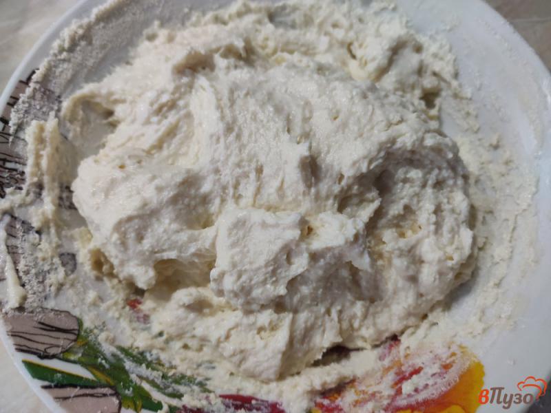 Фото приготовление рецепта: Сырники со взбитыми белками шаг №7