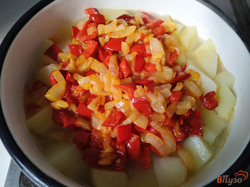 Фото приготовление рецепта: Тушеный картофель по-болгарски шаг №8