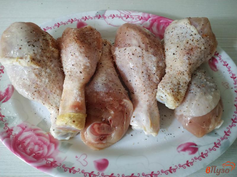 Фото приготовление рецепта: Запеченые куриные голени в майонезно- горчичном соусе шаг №3