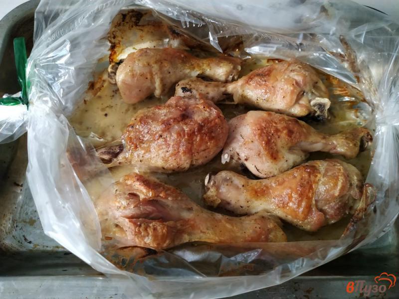 Фото приготовление рецепта: Запеченые куриные голени в майонезно- горчичном соусе шаг №6