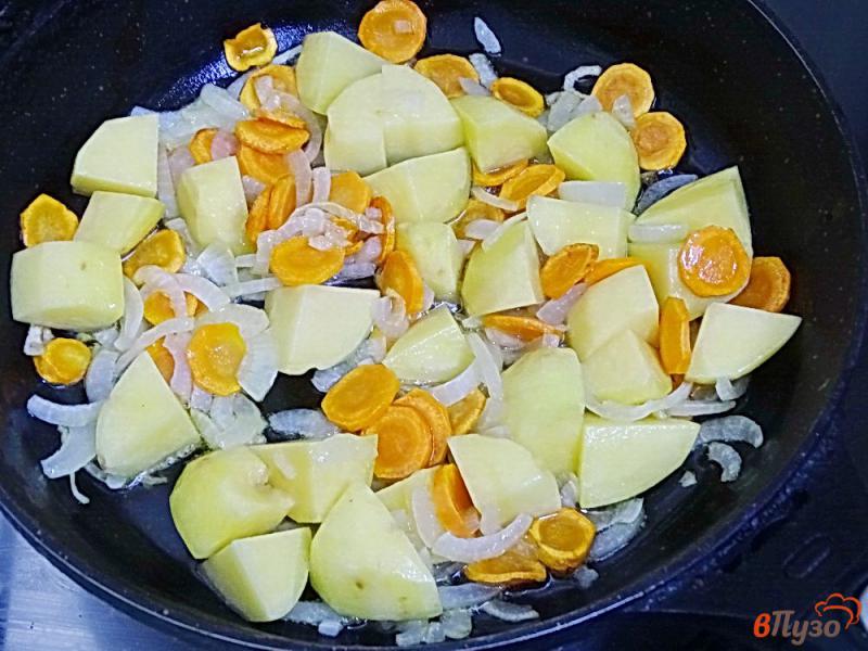 Фото приготовление рецепта: Рагу из кабачков перца и помидоров со сметаной шаг №5