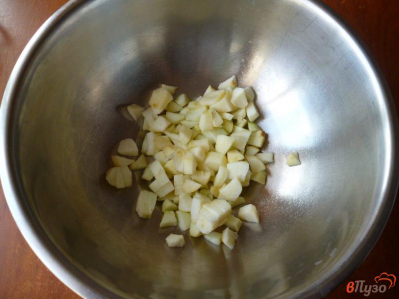 Фото приготовление рецепта: Яблочные блины с корицей шаг №1