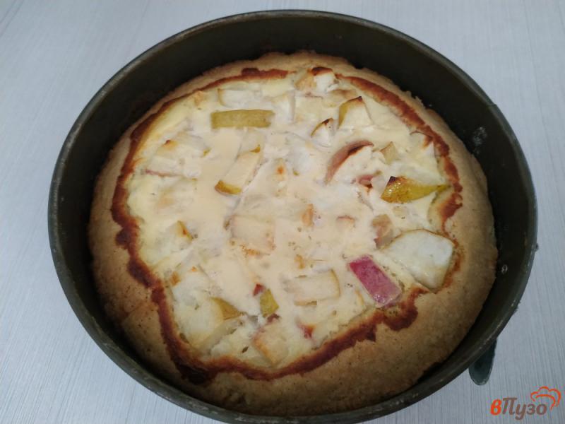 Фото приготовление рецепта: Открытый фруктовый пирог из песочного теста шаг №11
