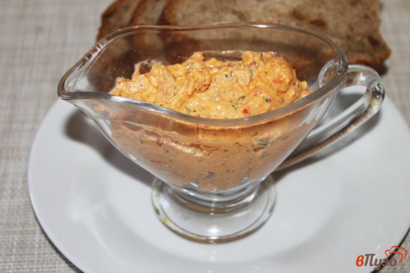 Фото приготовление рецепта: Закуска из сала с перцем и чесноком шаг №6