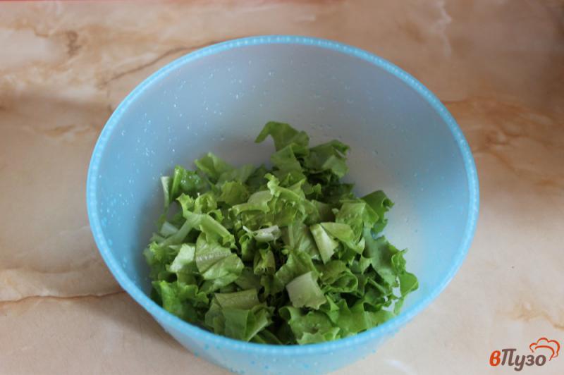Фото приготовление рецепта: Овощной салат с вялеными помидорами и луком шаг №1