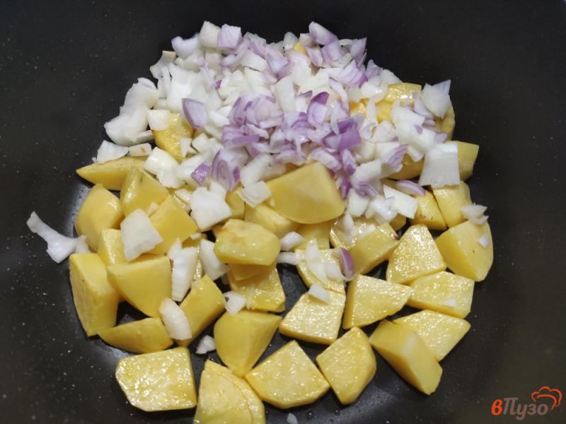 Фото приготовление рецепта: Овощное рагу с шампиньонами и сметаной шаг №5