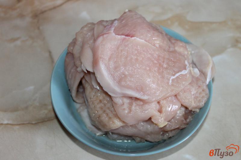 Фото приготовление рецепта: Отбивные из куриного мяса в луковом маринаде шаг №2
