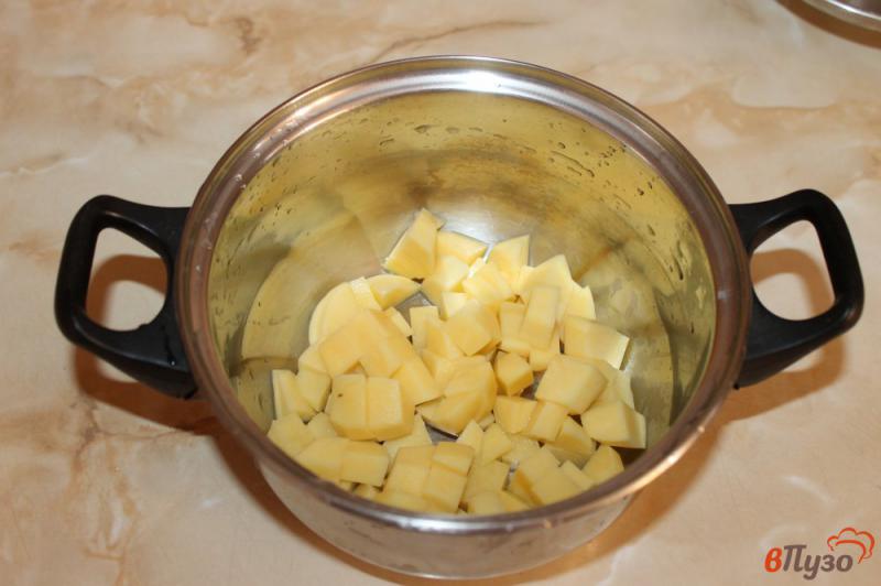 Фото приготовление рецепта: Суп с горохом и кукурузой шаг №1